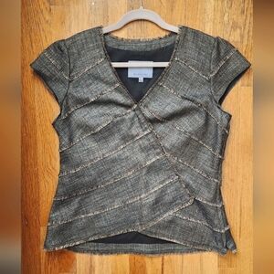 Classiques Entier Size L gold/brown/black V-neck Fitted asymmetric top.